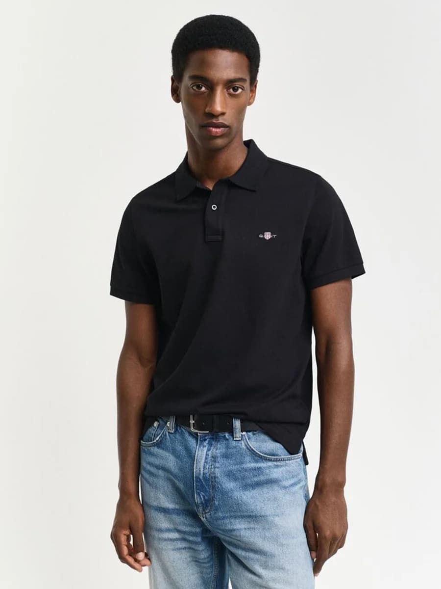 Gant Men Black Solid Collared Short Sleeves Polo Tshirt