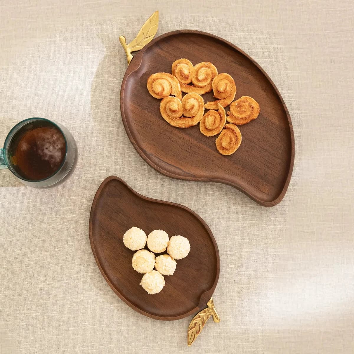 Mango memory wooden platter- set of 2
