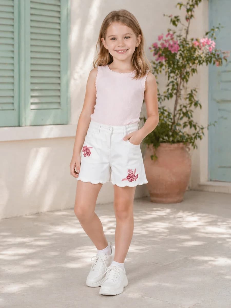 Elle Girls White Solid Regular Fit Shorts